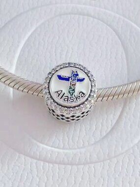 TOTEM & STARS ALASKA REVERSIBLE PANDORA CHARM
